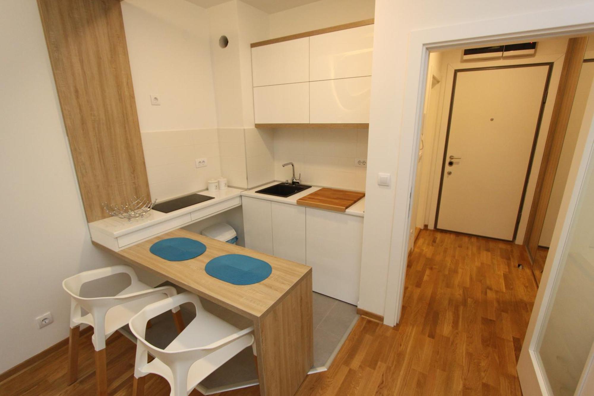 Riviera New Belgrade Apartment, Parking 5 Eur Per Day ภายนอก รูปภาพ
